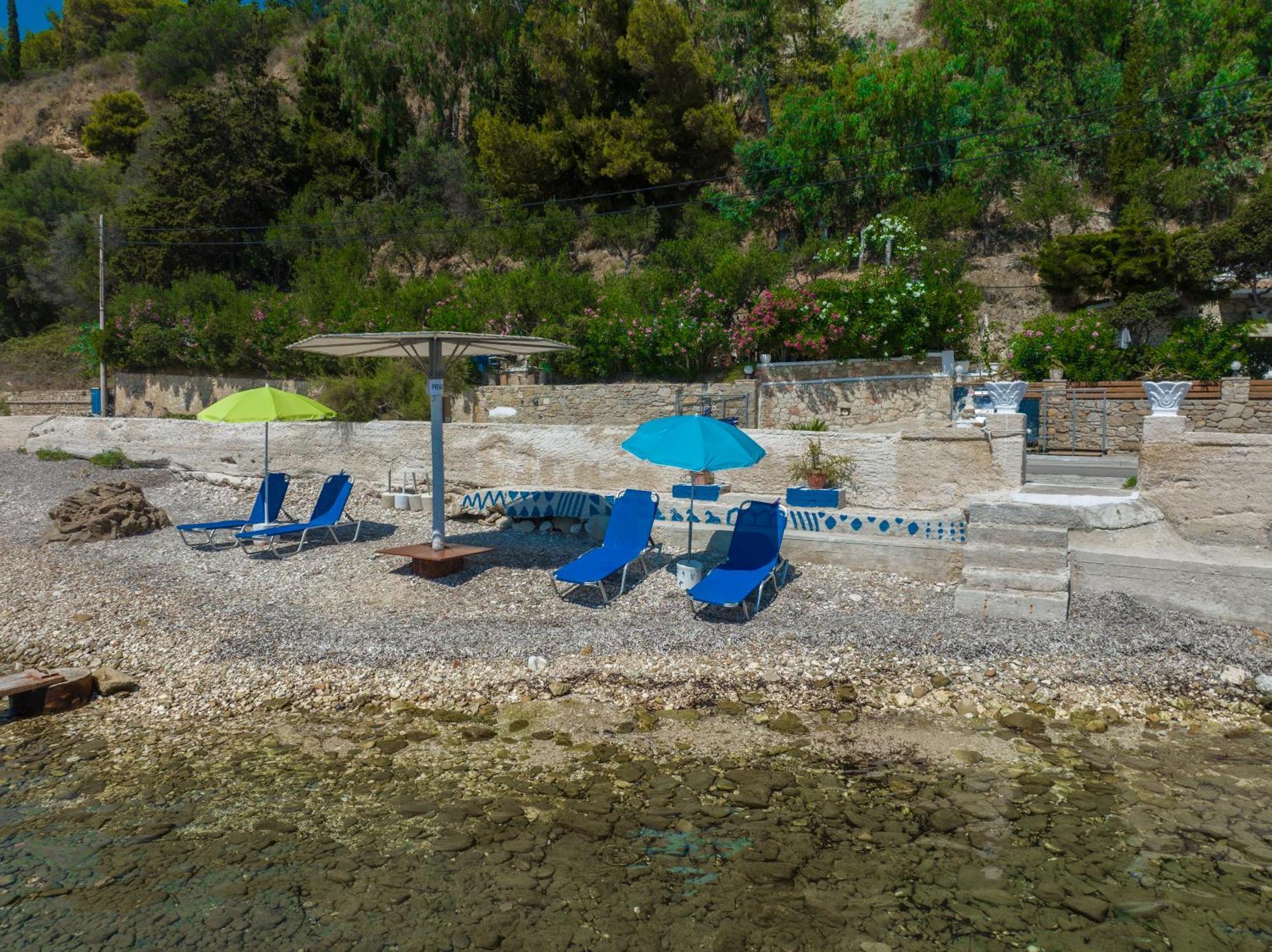 Elena'S Seafront Deluxe Studios Akrotiri  Exterior foto