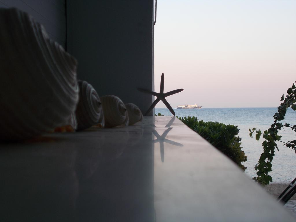Elena'S Seafront Deluxe Studios Akrotiri  Exterior foto